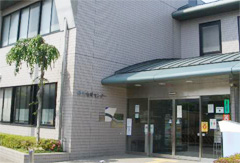 野川地域センター図書室の外観